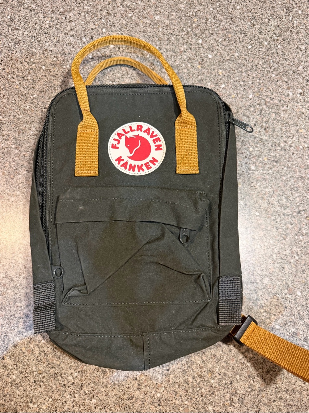 Fjallraven Kånken Small Backpack - Dark Green with Mustard Handles